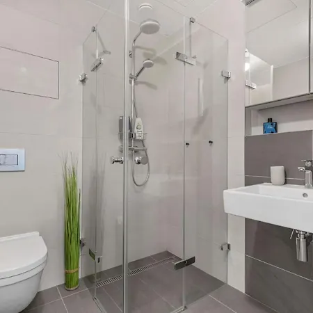 Bratislava's Elite Apartamento