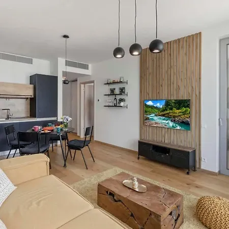 Skypark's Elite براتسيلافا